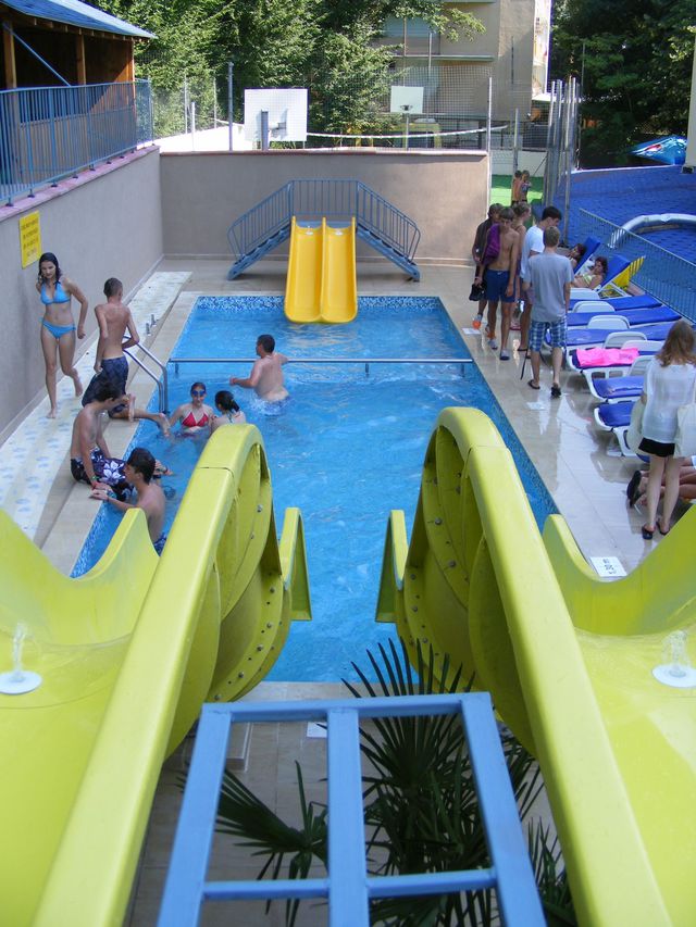 Royal Hotel - Water slides